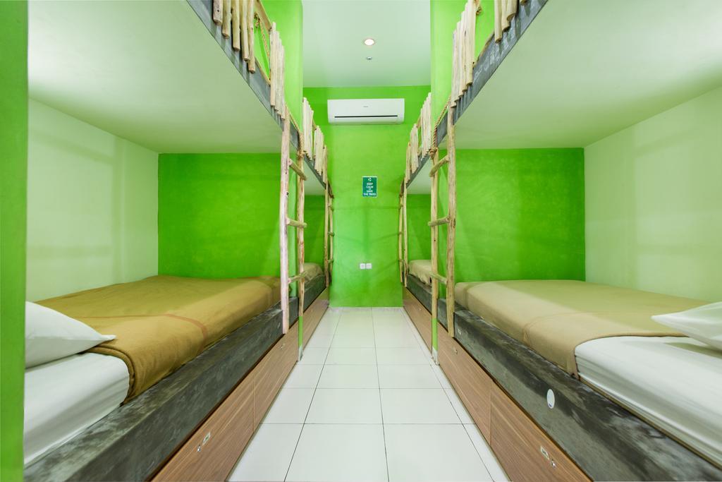 The Eco-Living Hostel Denpasar Zewnętrze zdjęcie