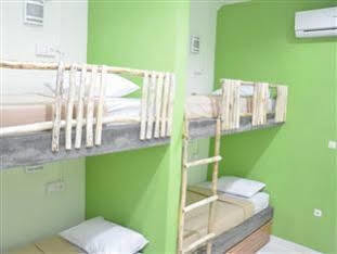 The Eco-Living Hostel Denpasar Zewnętrze zdjęcie